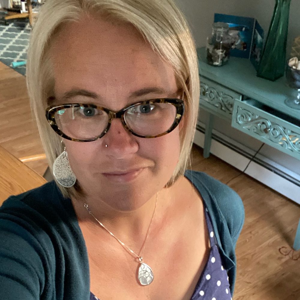 Meet your Posher, Amanda